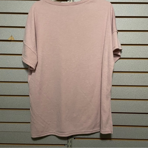 Listicle Short Sleeve Sweater Medium Inverted Seams Side Slits Pink - Picture 2 of 8
